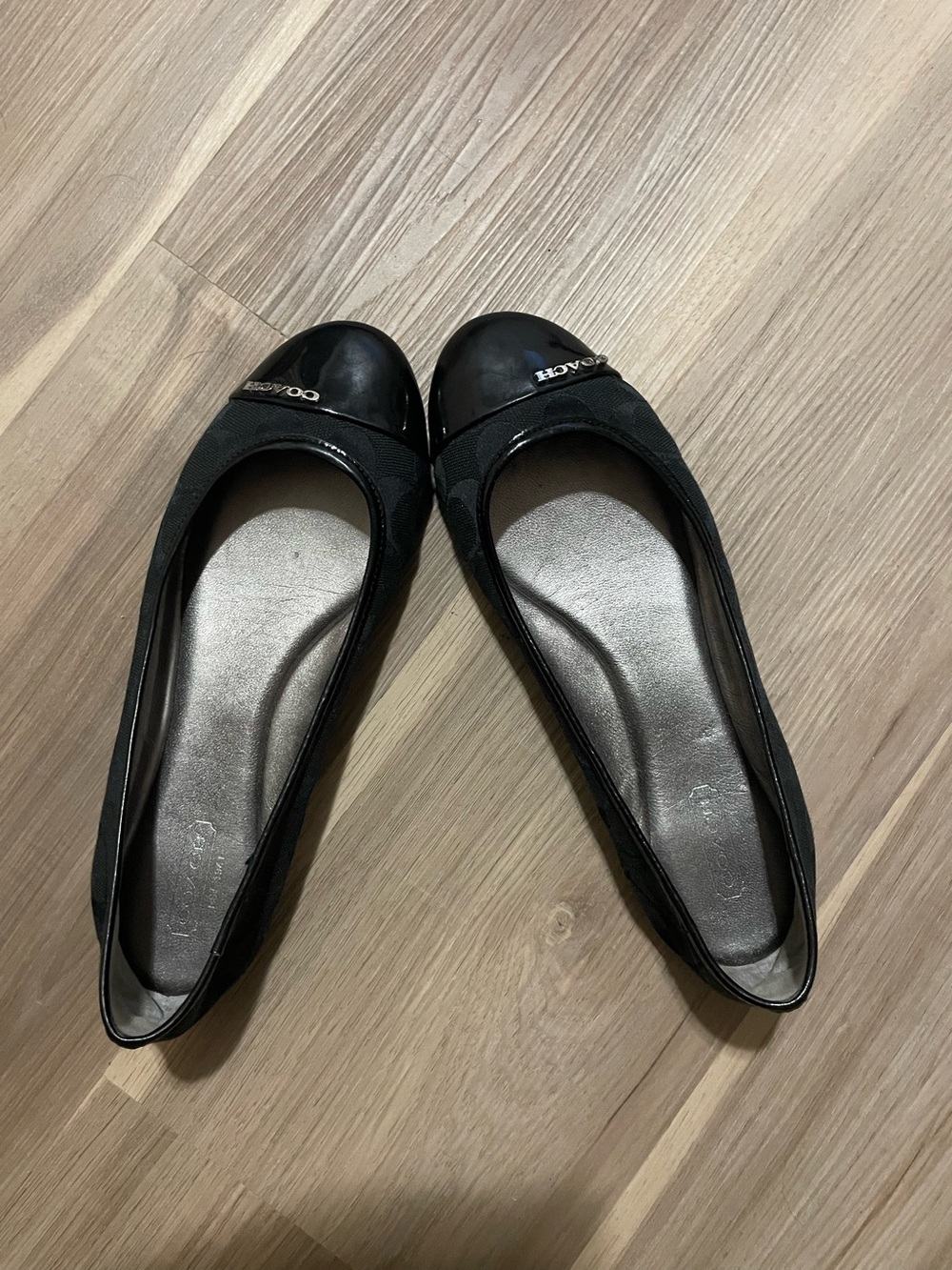 Coach Darena Signature Monogram Canvas Ballet Flats - Patent Cap Toe - Size 8B